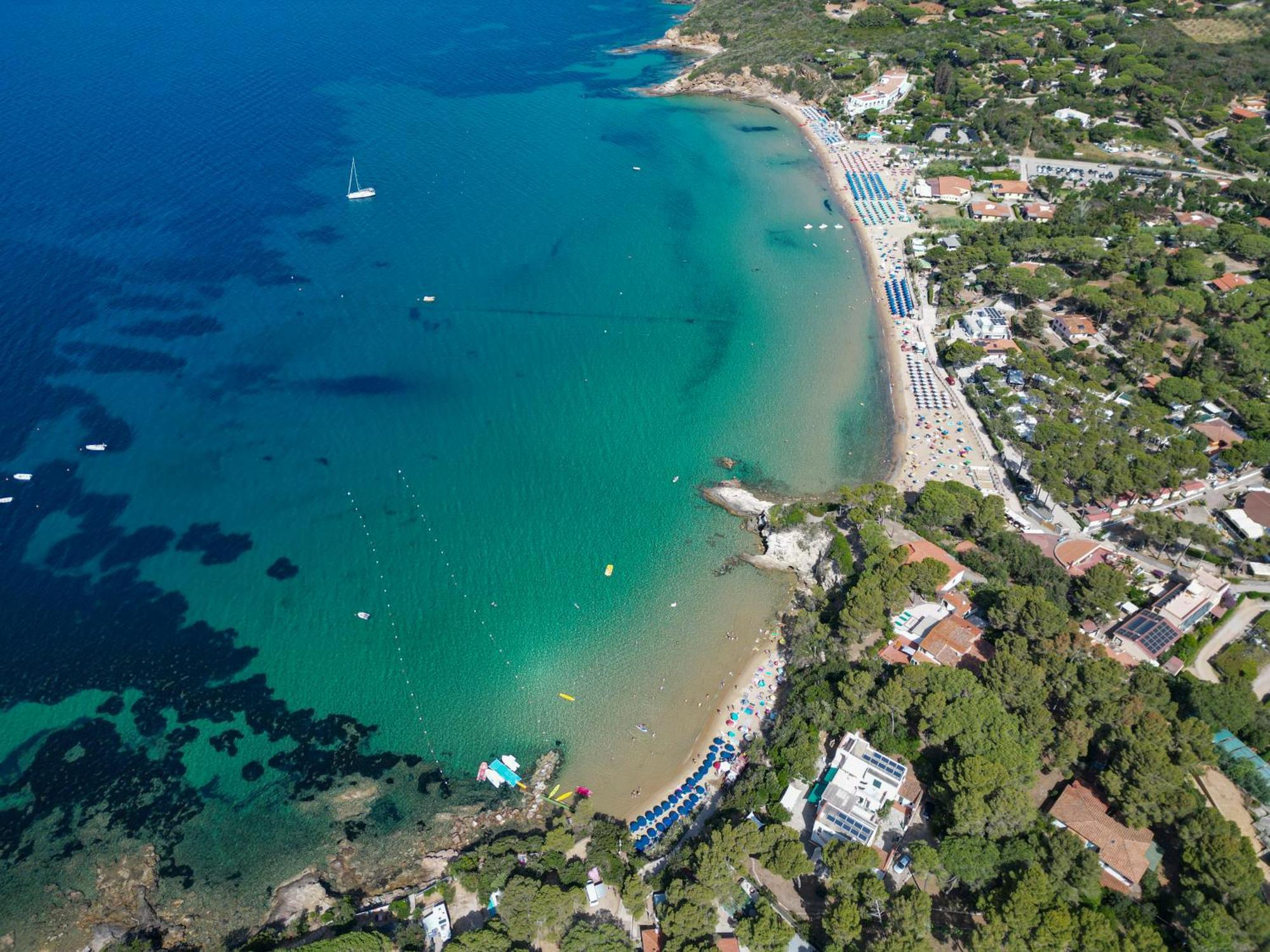 Camping Village Le Calanchiole Capoliveri  Exterior foto